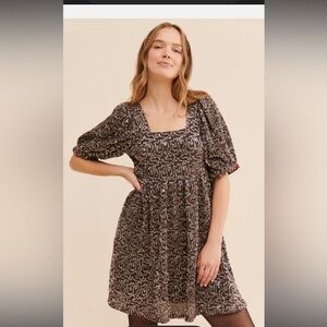 Sabrina carpenter babydoll dress